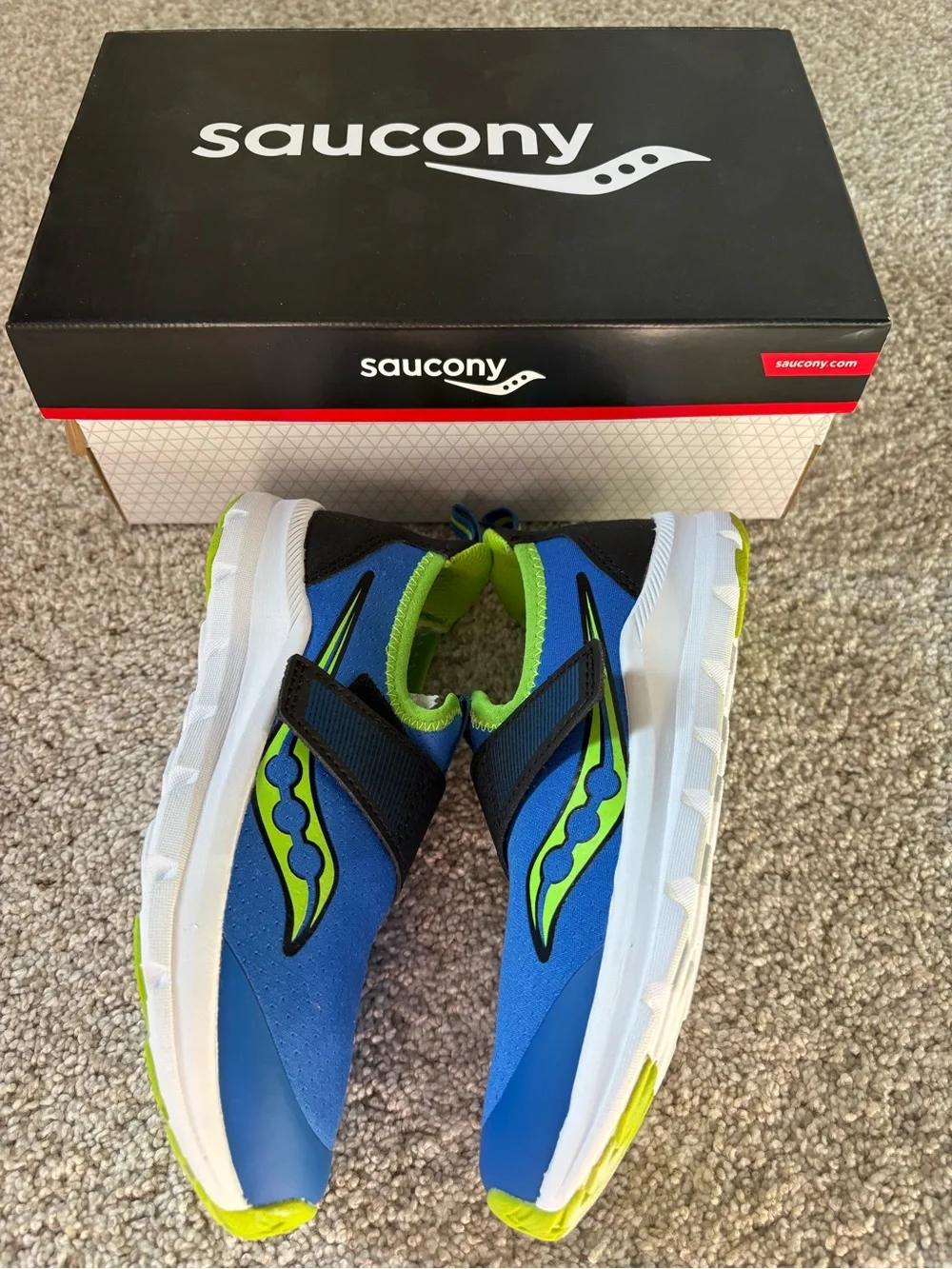 New Saucony Kids Breeze Sport JR sneakers Hook-Loop Slip-On little boy sz 1